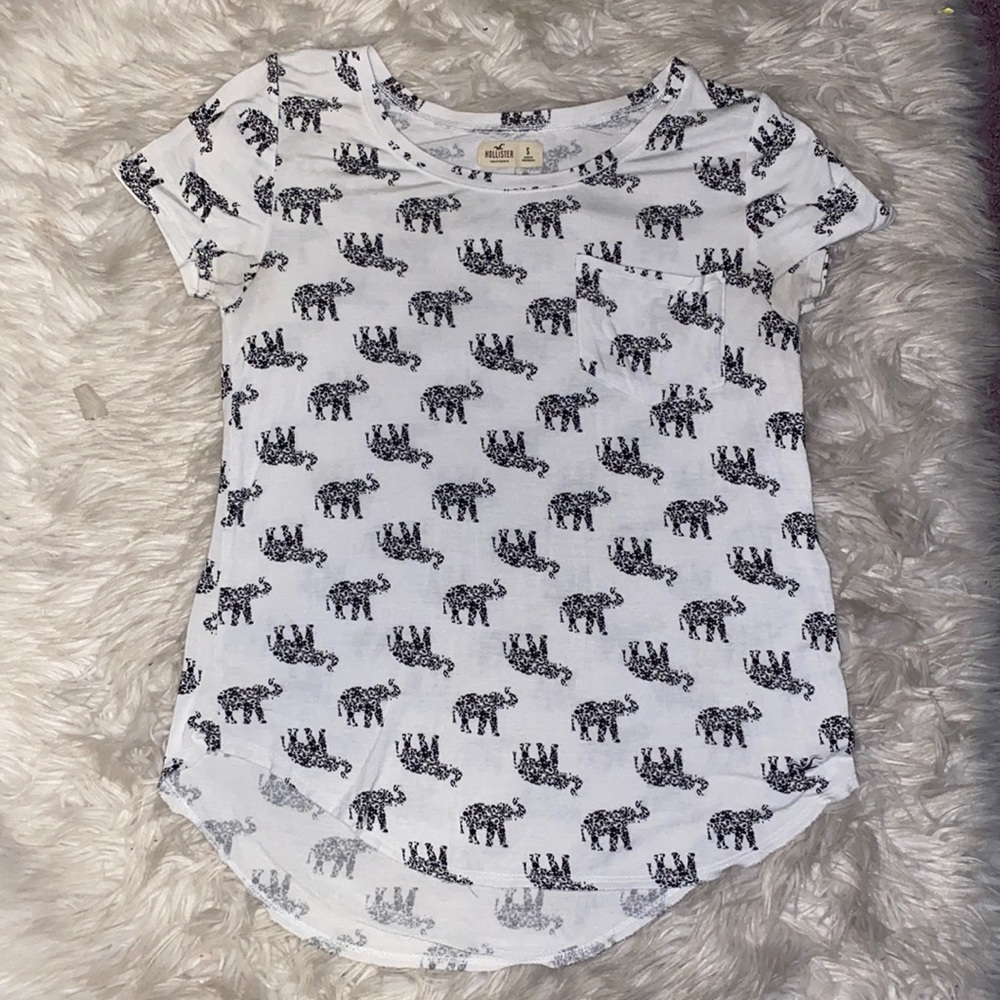 Hollister white/black elephant short sleeve shirt